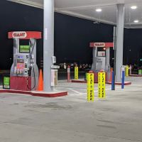 Gas Station - Giant