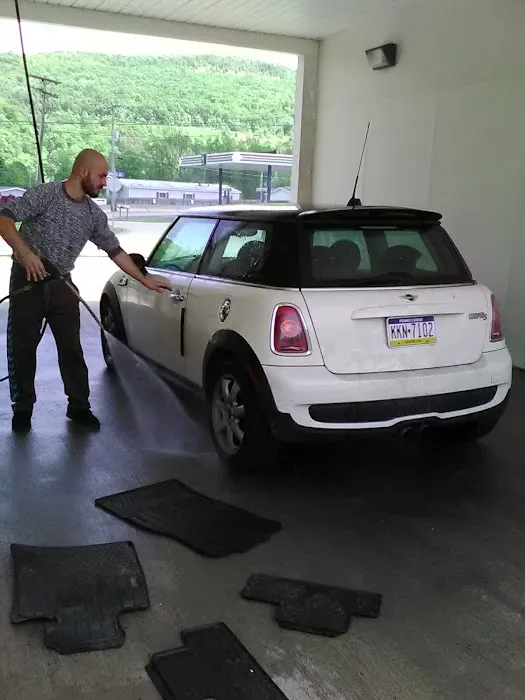 Wishee Washee Car Wash 0