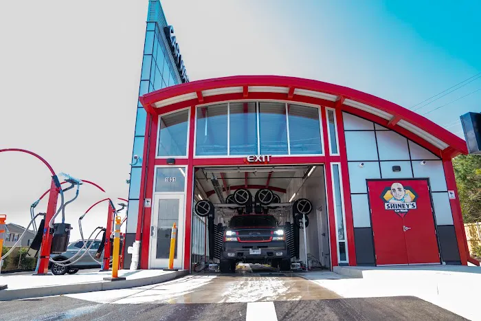 Shiney's Car Wash 3