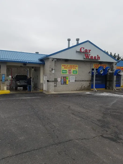 4 Clean Wheels Car Wash 