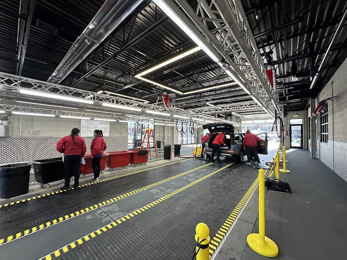 Flagship Carwash 6