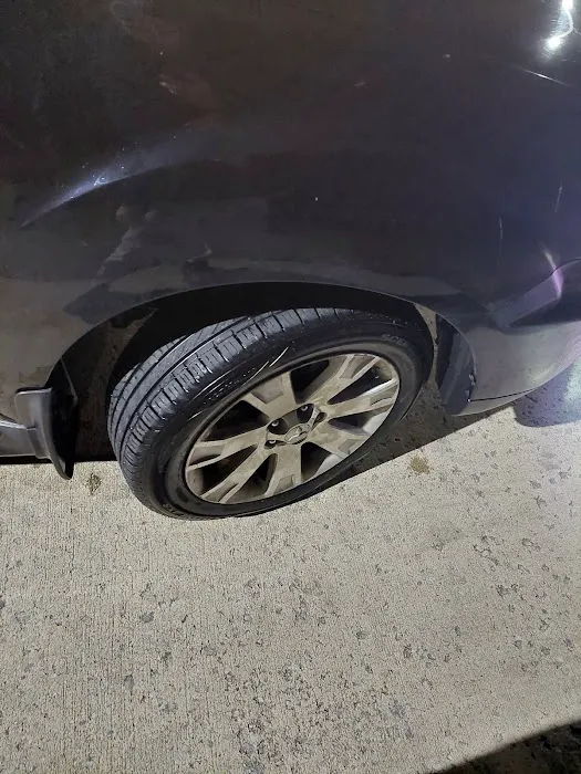 4 Clean Wheels Car Wash 