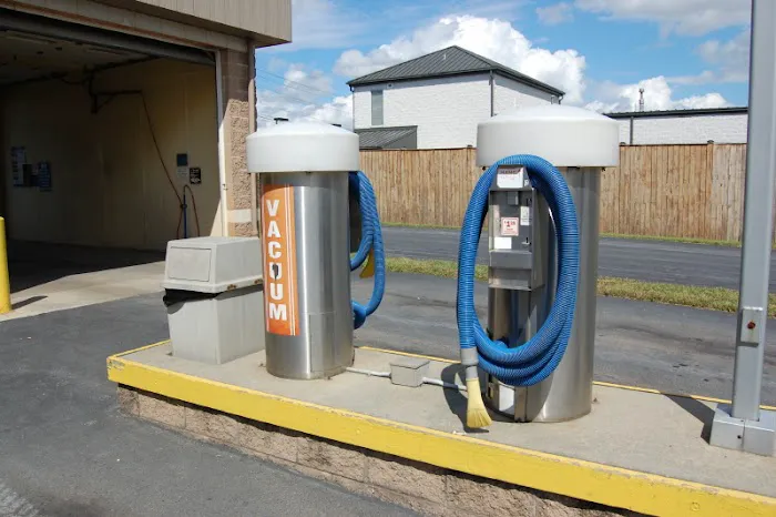 Dolphin Car Wash 4