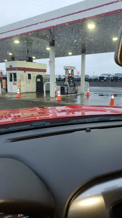 BJ's Gas Station 5