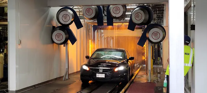 Little Neck Car Wash 3