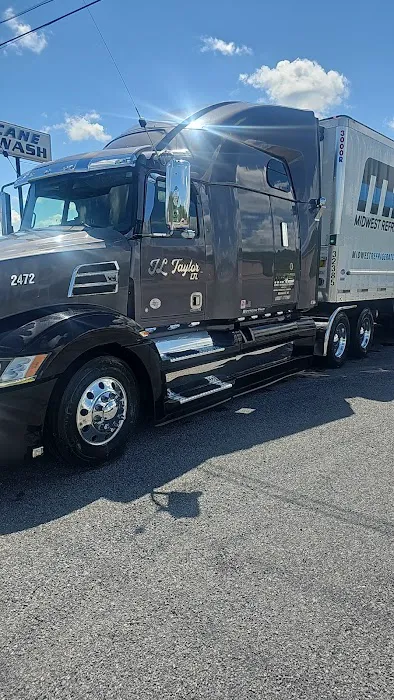 Hurricane Truck Wash 0