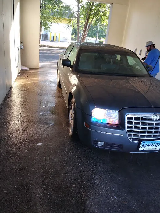 Fred's Car Wash [Willimantic] 7