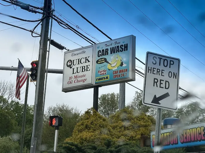 Uncasville Quick Lube & Car Wash 9