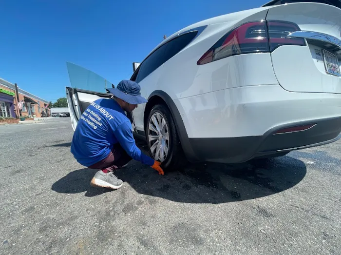 Rosemont Car Wash 8