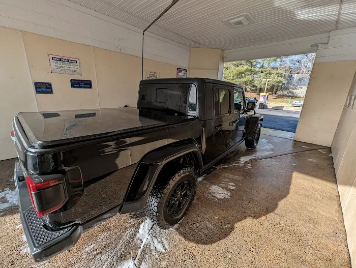Gander's Express Car Wash 3