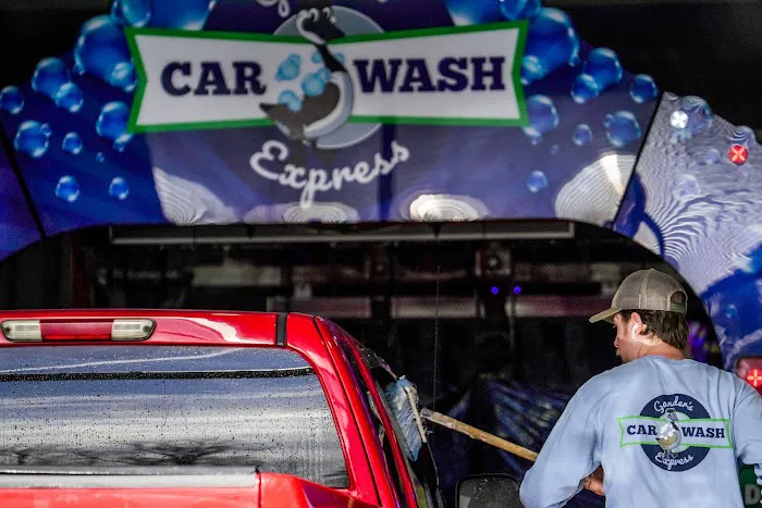 Gander's Express Car Wash 0