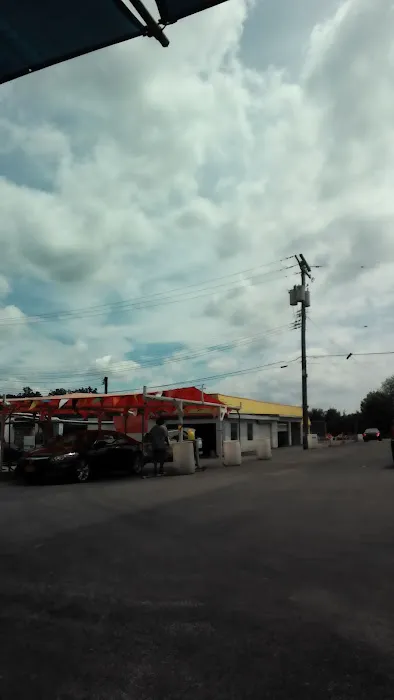 Liberty Car Wash & Lube 1