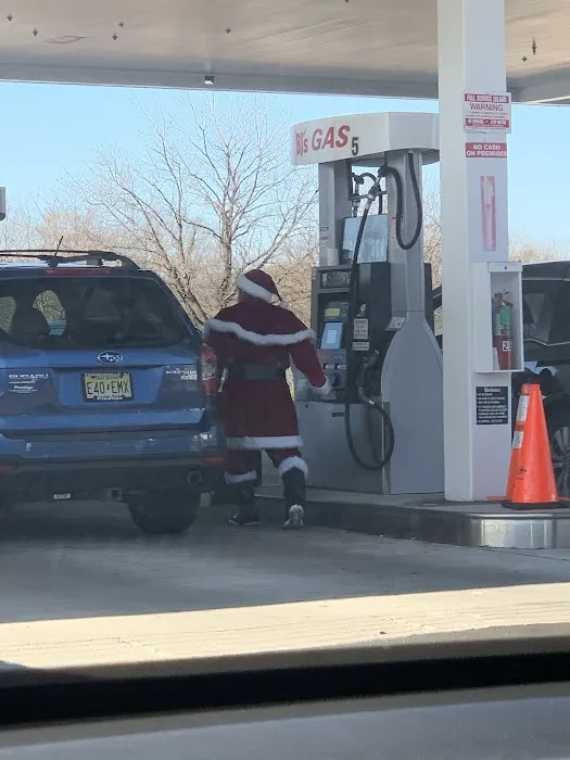 BJ's Gas Station 0