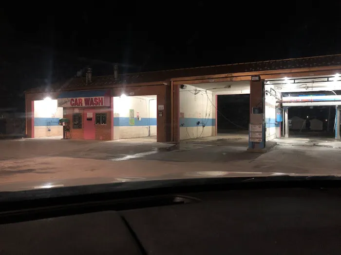 Micky’s Car Wash 1