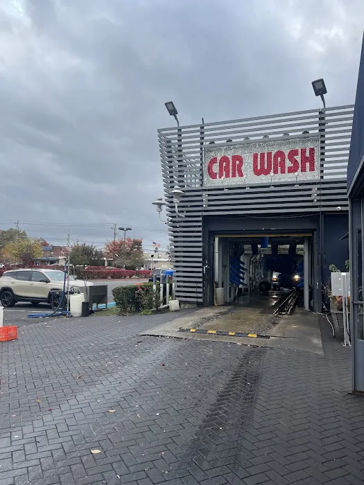 Squeaky Clean Car Wash 3