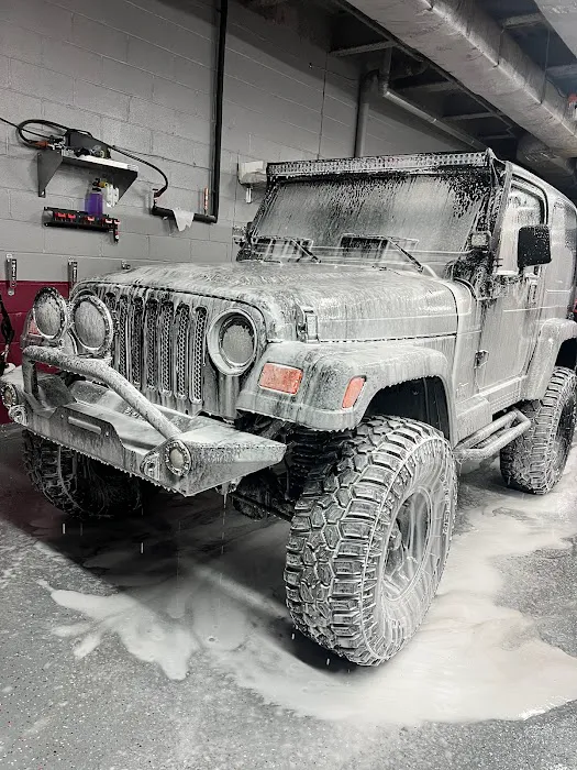 Lavalux Hand Car Wash 6