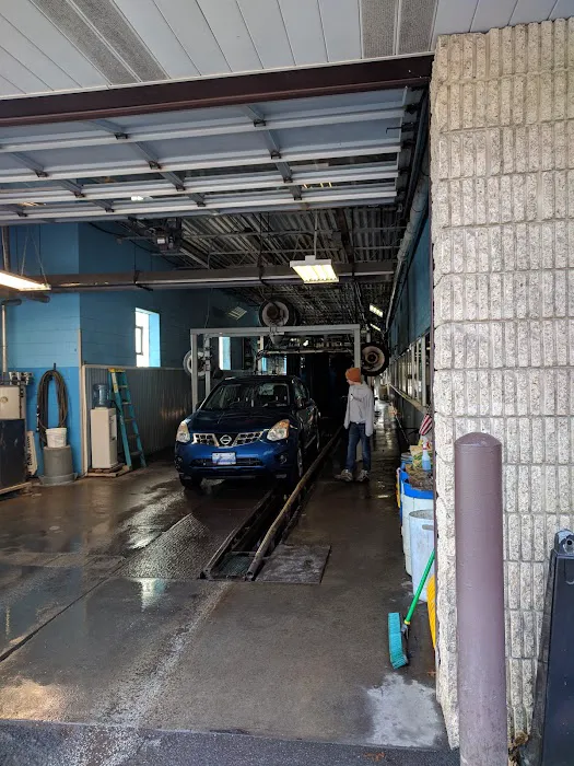 Symon's Auto Wash & Auto Detailing 9