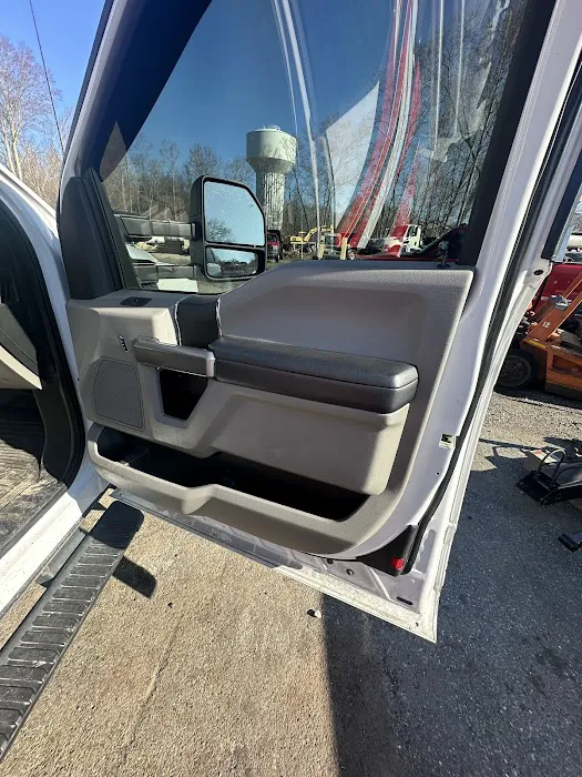 Llacta Mobile auto detailing LLC 4