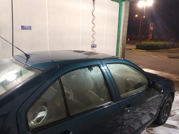 Ernie's Touchless Car Wash 5