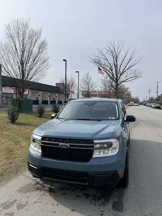 Dolly's Columbia Carwash 0