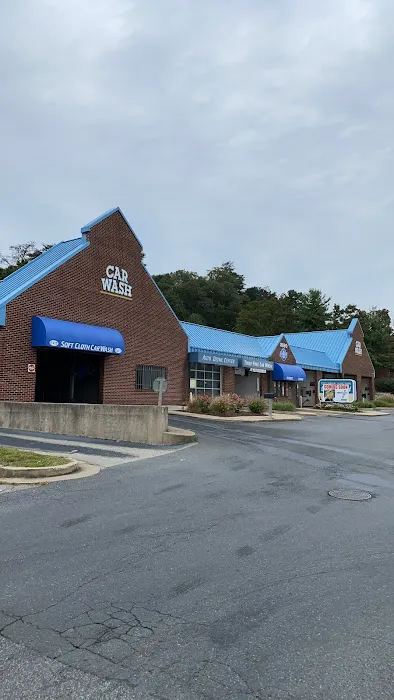 Columbia Junction Car Wash 1