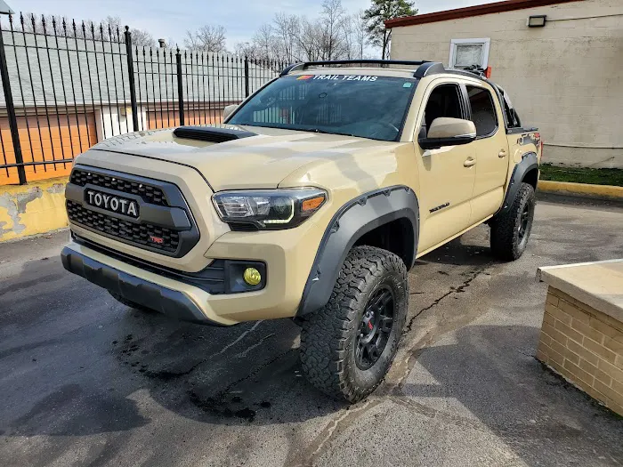 Devail Car Wash 8