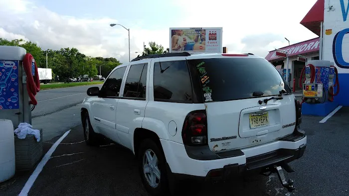 Water Works Car Wash- Arbutus 0