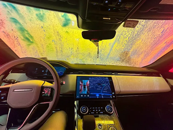 High Tech Hand Car Wash 5