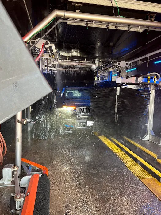 Harry's Express Car Wash 8