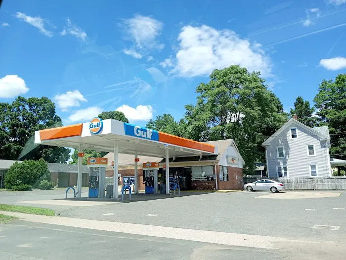 Gulf M&M Gas Station 4