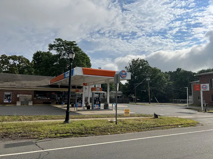 Gulf M&M Gas Station 8