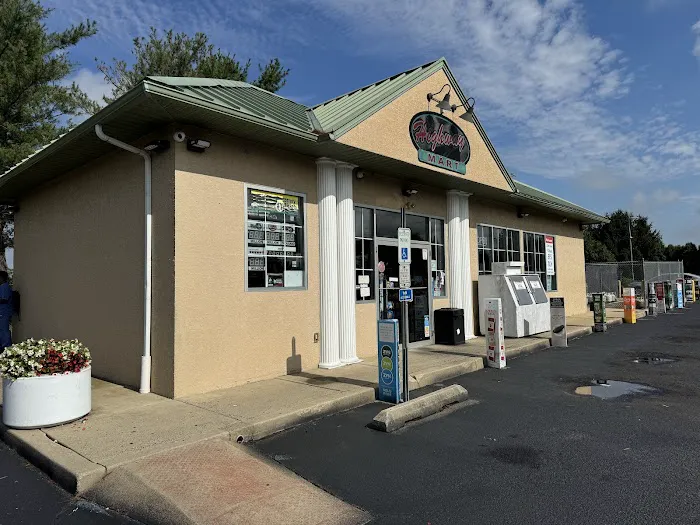 Highway Mart & Gas 2