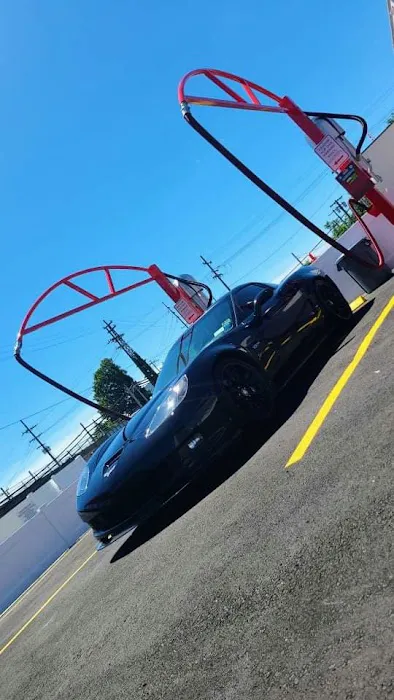 Ultimate Express Car Wash 3