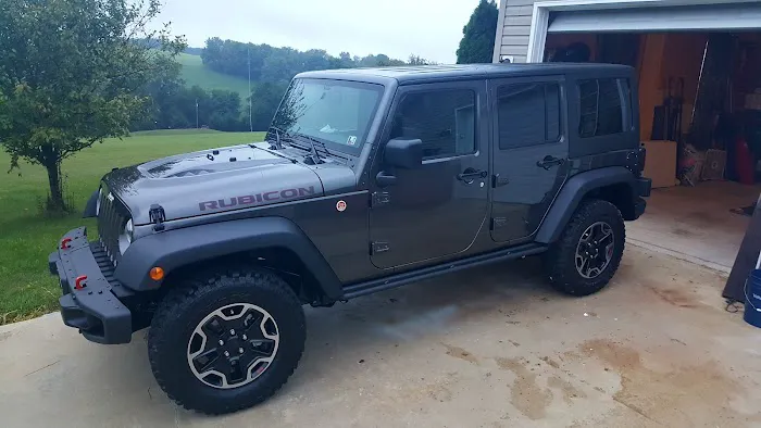 Smail Auto Wash & Detail Center 4