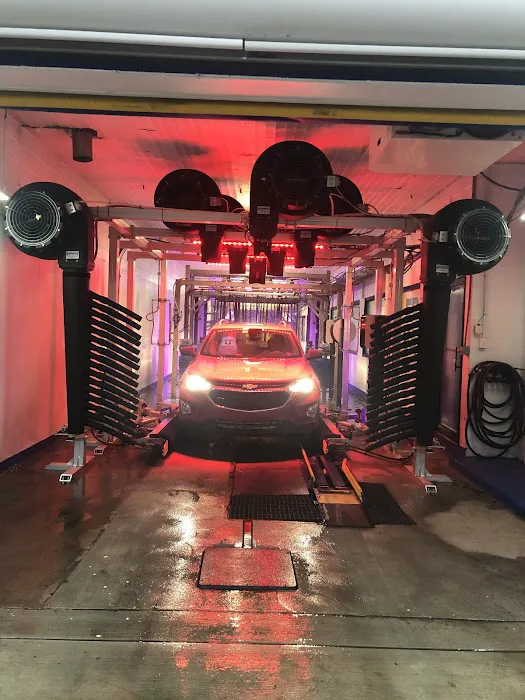 Magic Mikes Car Wash 9