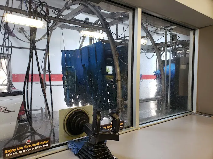 ScrubaDub Car Wash & Auto Detailing Center (Warwick) 4