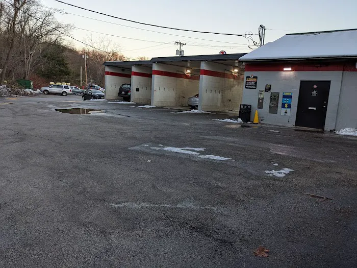 ScrubaDub Car Wash (Worcester) 4