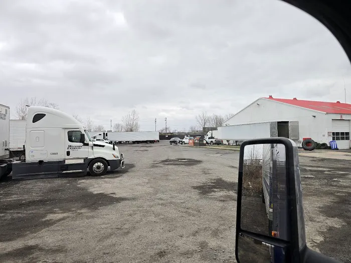 FUEL HUB Truck Stop 1