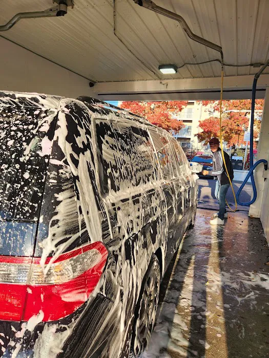 Glen Burnie Car Wash II 4