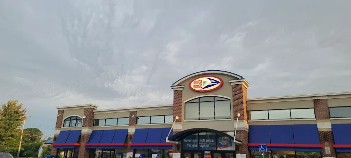 Delta Sonic Gas Station 6