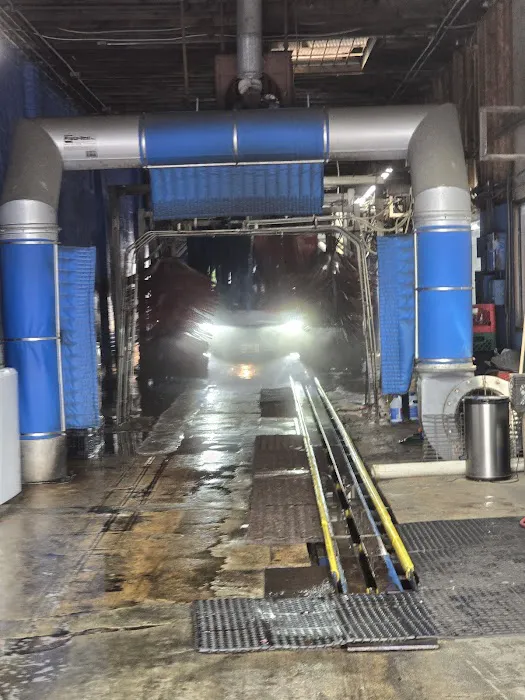 Quick Car Wash 6