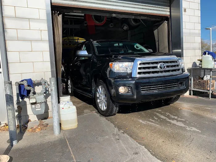 Empire Car Wash of Inwood 2