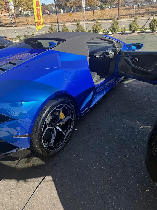 Luxurious Hand Car Wash 0