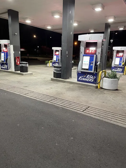 The RoadRunners Gas Station and Convenience Store Rocky Hill 1