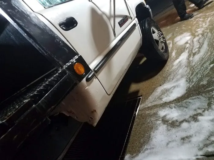 EZ Breezy Car Wash 4
