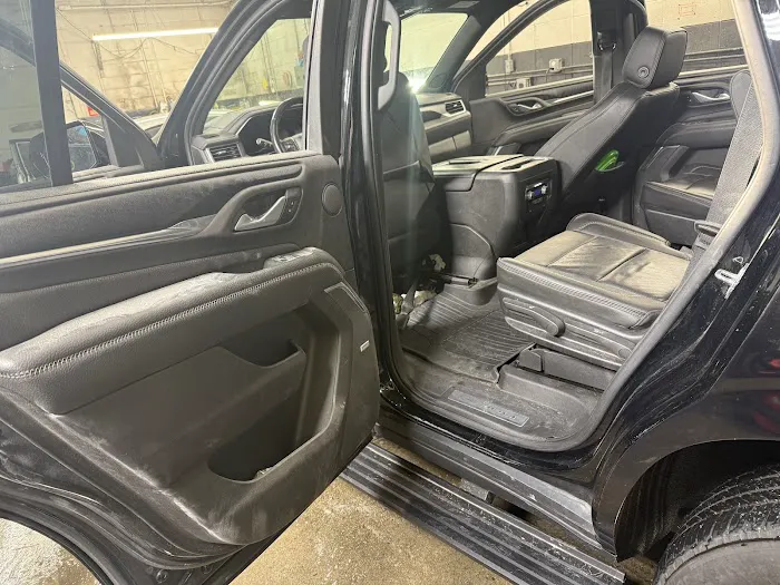 The Best Auto Detailing & Hand Wash 4