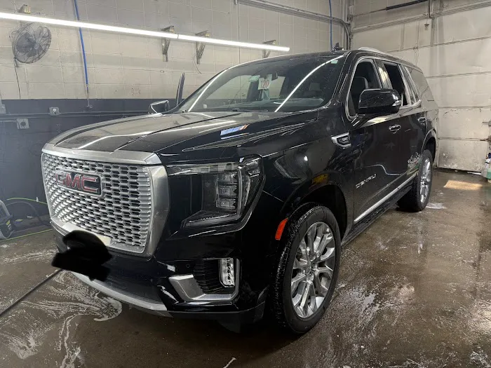 The Best Auto Detailing & Hand Wash 9