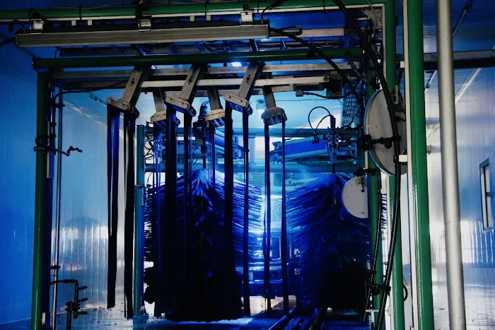 Auto Wash Car Wash 7