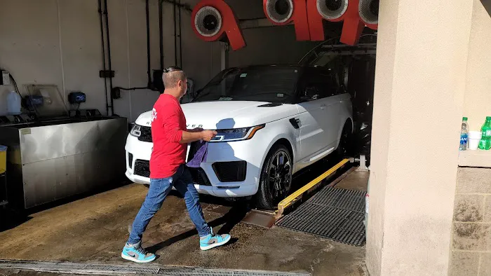Flagship Carwash 2