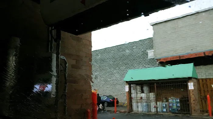 Billy's Touchless Car Wash 7